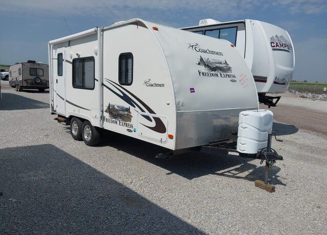 2012 FOREST RIVER Freedom Express