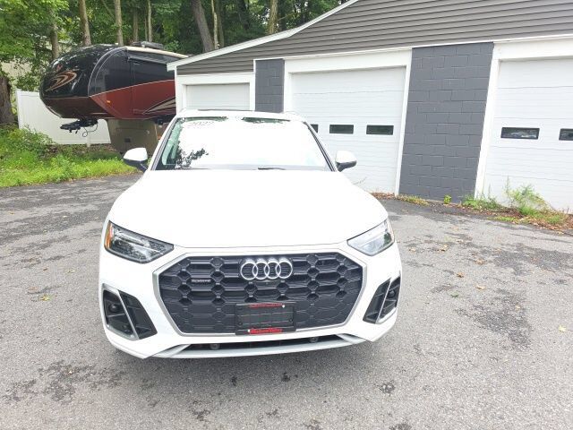 2022 AUDI Q5