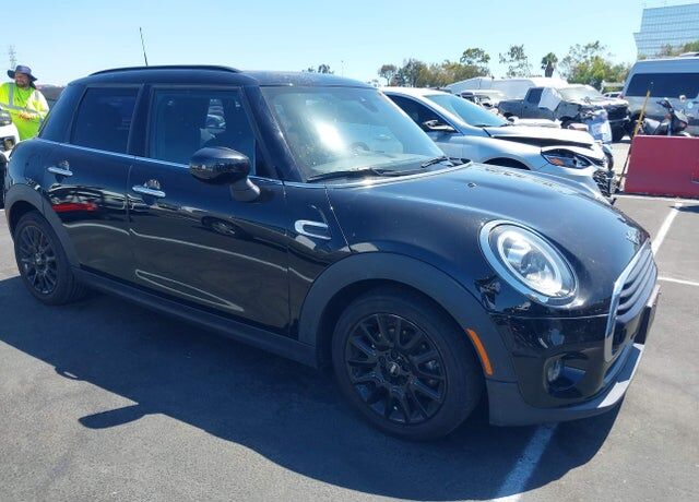 2021 MINI Cooper