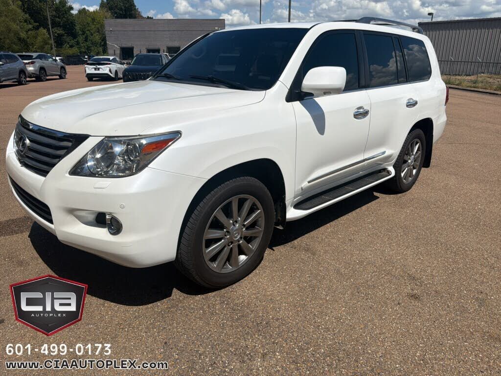 2011 LEXUS LX