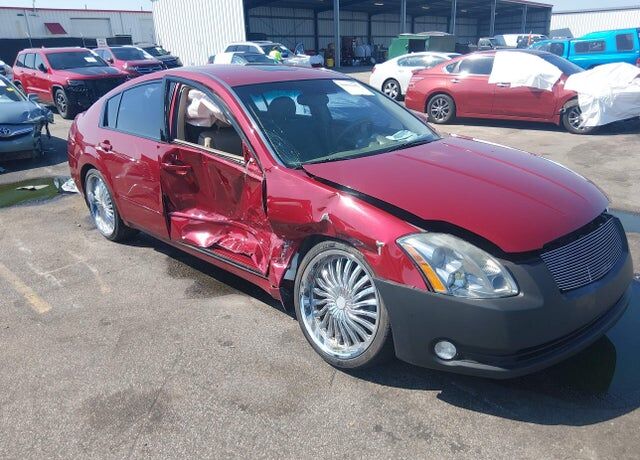 2004 NISSAN Maxima