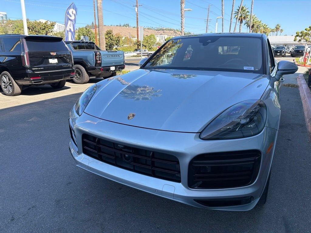 2020 PORSCHE Cayenne