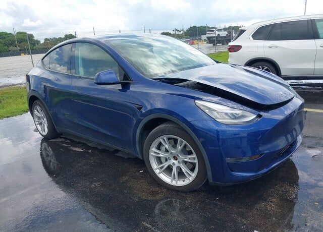 2021 TESLA Model Y