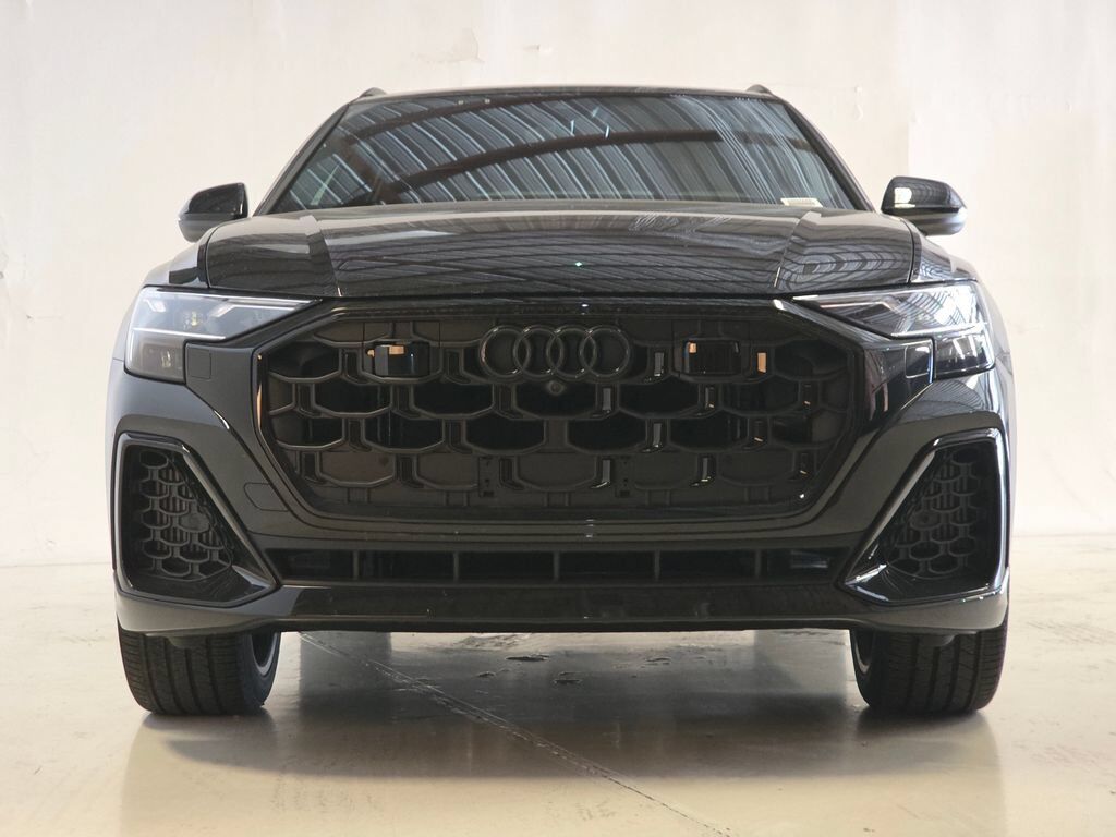 2026 Audi Q8
