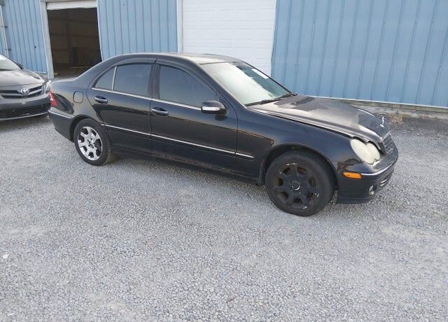 2005 MERCEDES-BENZ C-Class