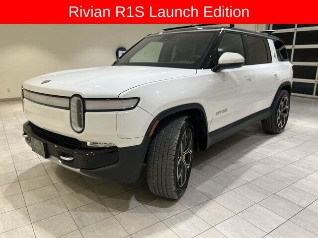 2022 RIVIAN R1S