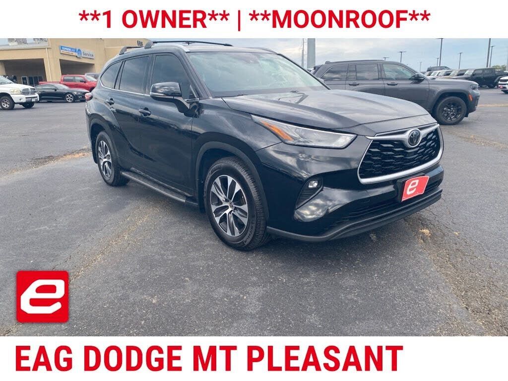 2022 TOYOTA Highlander