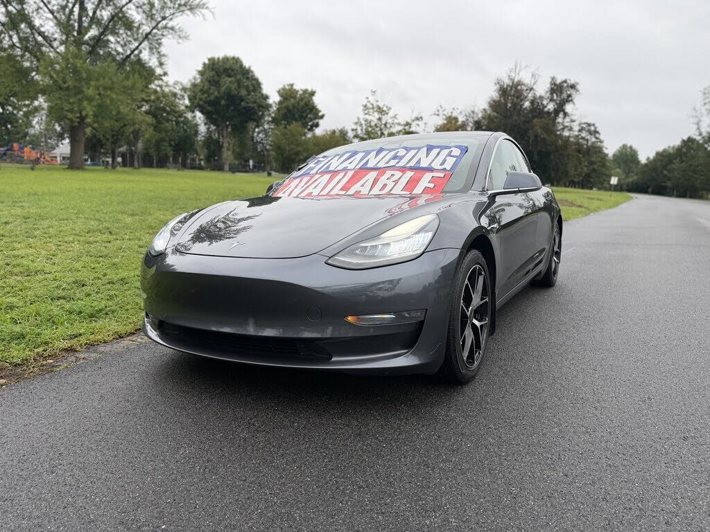 2018 TESLA Model 3