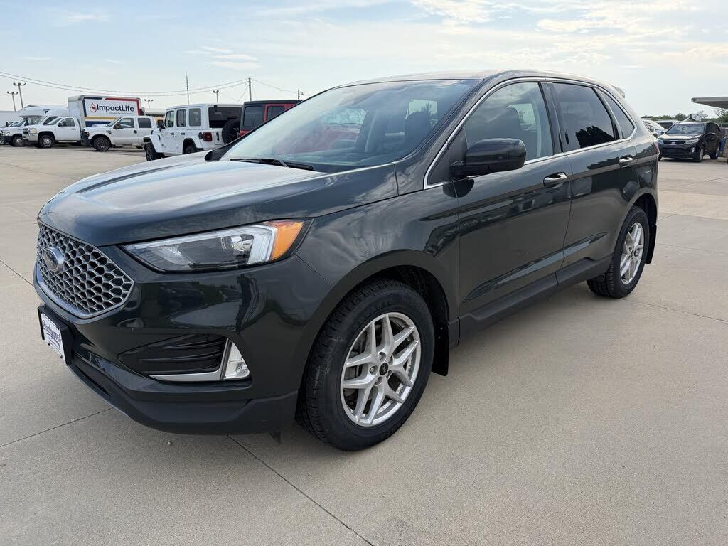 2024 FORD Edge