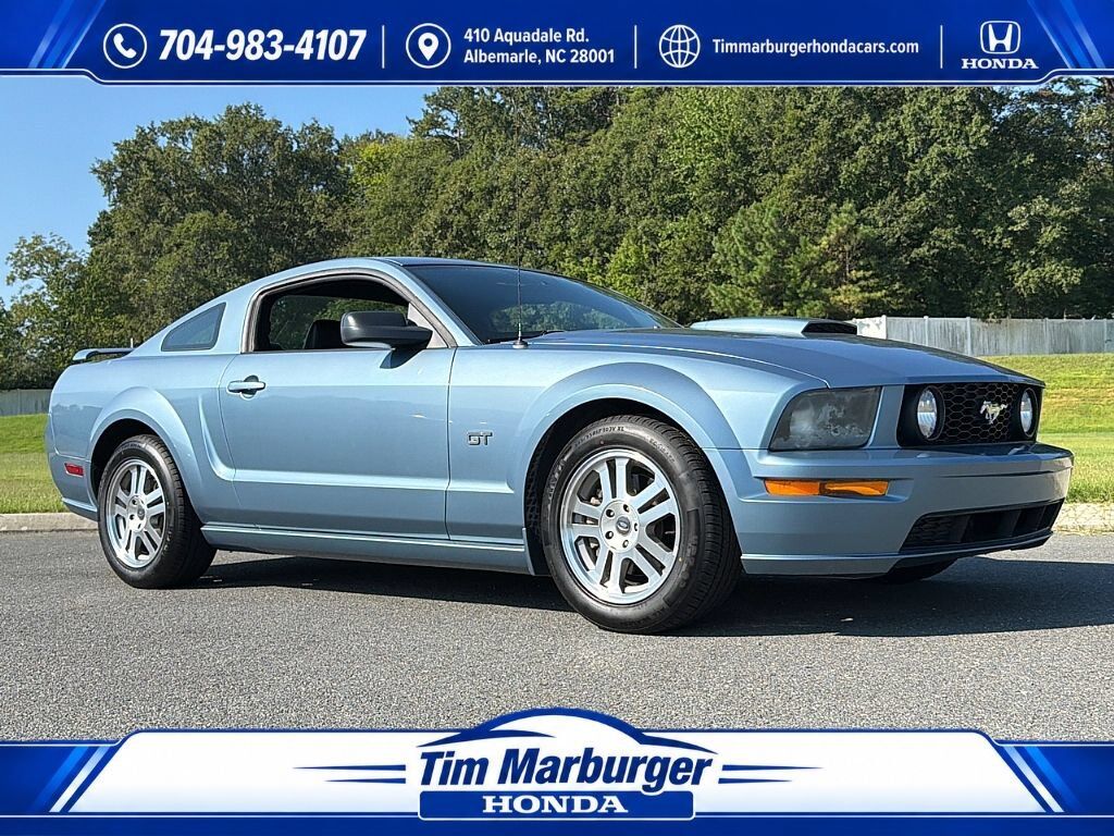 2005 FORD Mustang