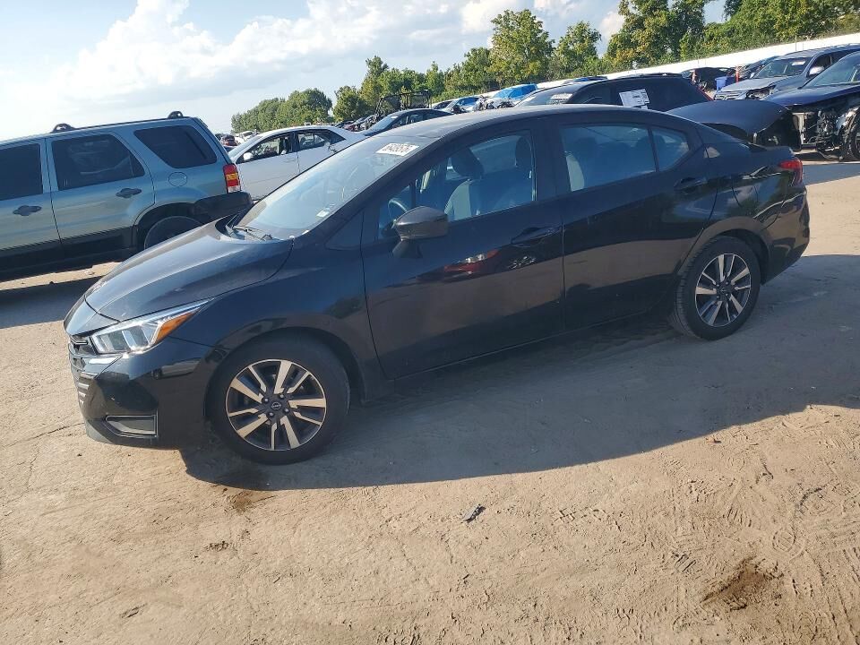 2023 NISSAN Versa