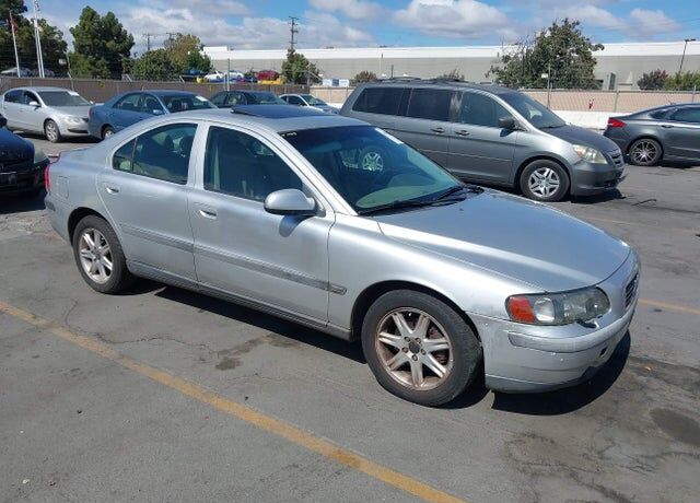 2002 VOLVO S60