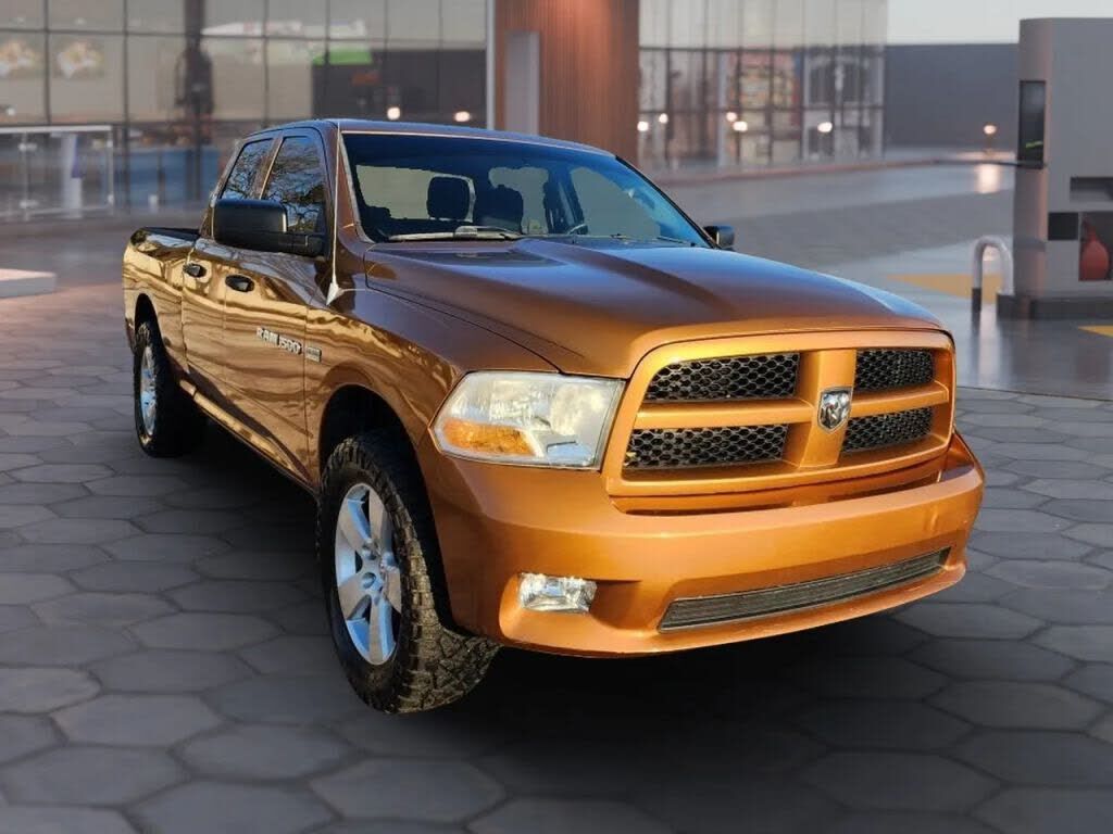 2012 DODGE Ram