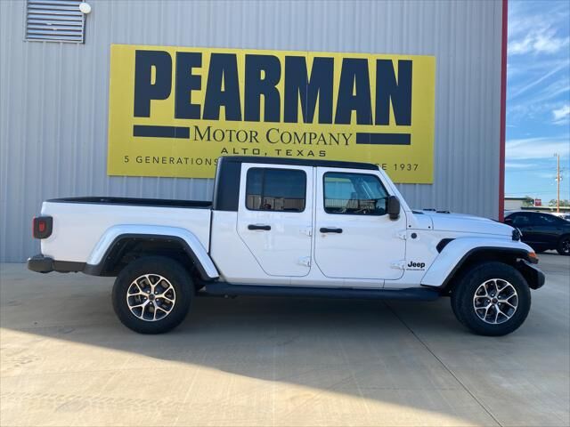 2024 JEEP Gladiator