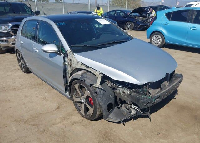 2016 VOLKSWAGEN Golf GTI