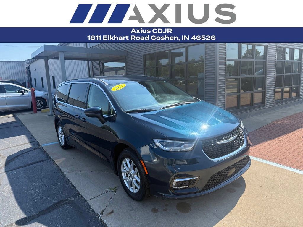 2023 CHRYSLER Pacifica