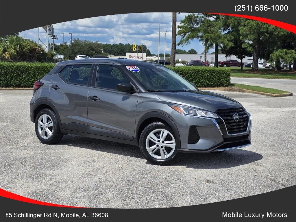 2022 NISSAN Kicks