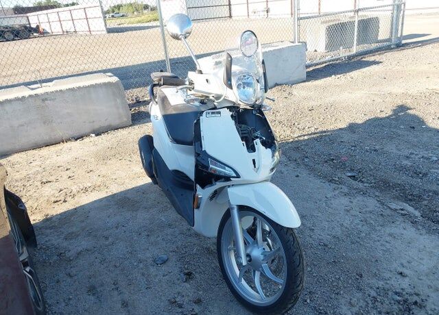 2021 PIAGGIO AND VESPA LIBERTY
