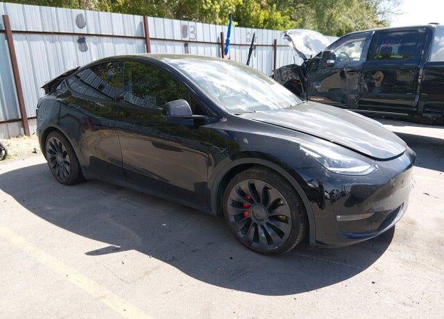 2022 TESLA Model Y