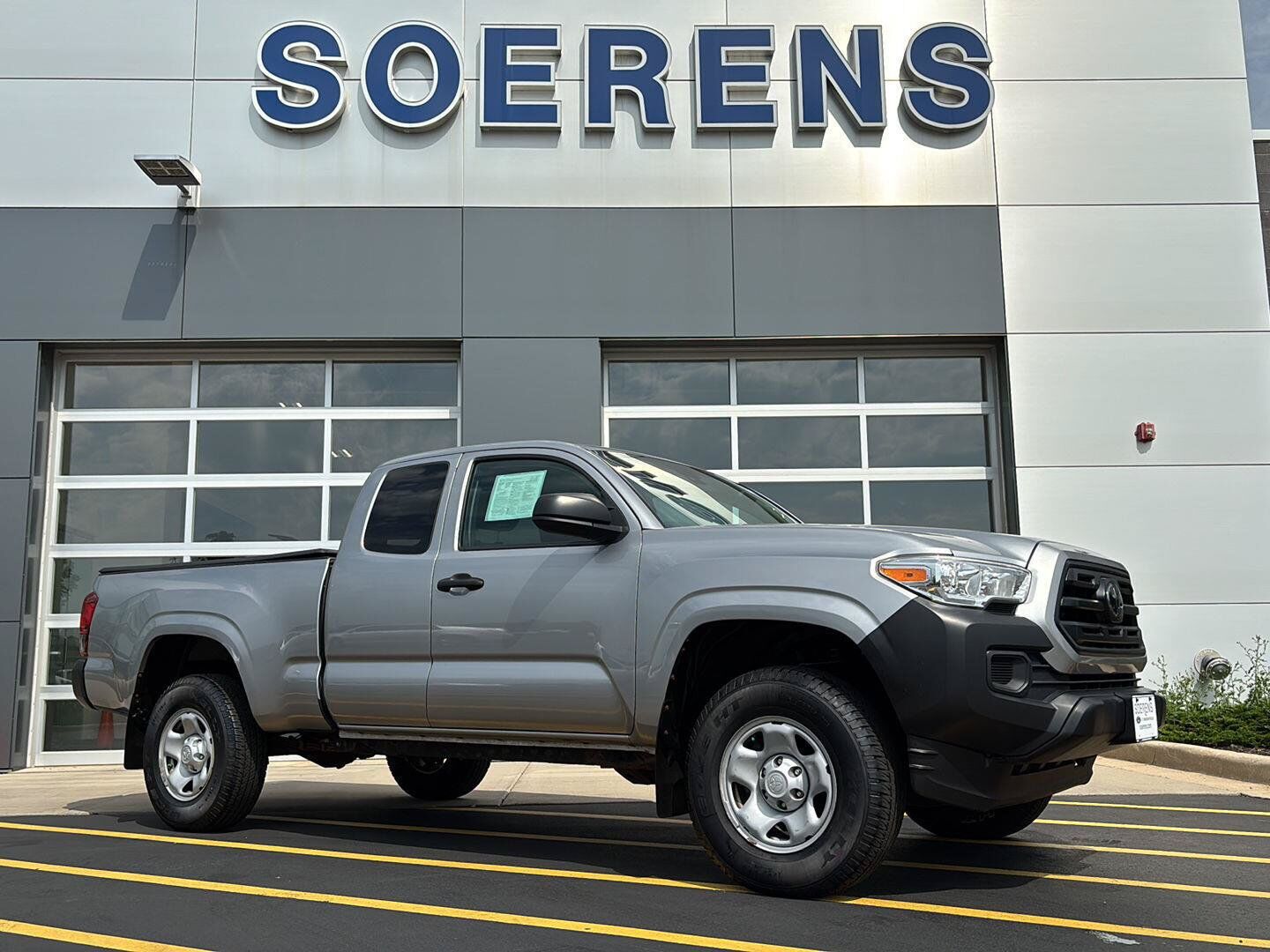 2019 TOYOTA Tacoma
