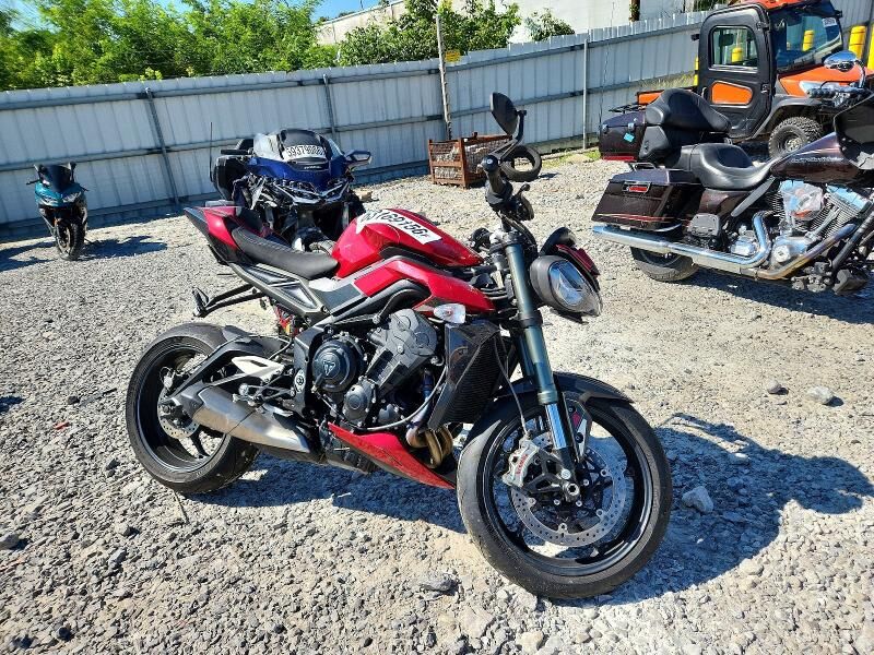 2024 TRIUMPH Street Triple