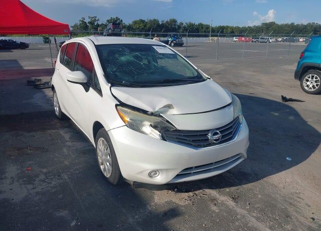 2015 NISSAN Versa