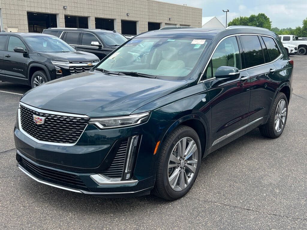 2024 CADILLAC XT6