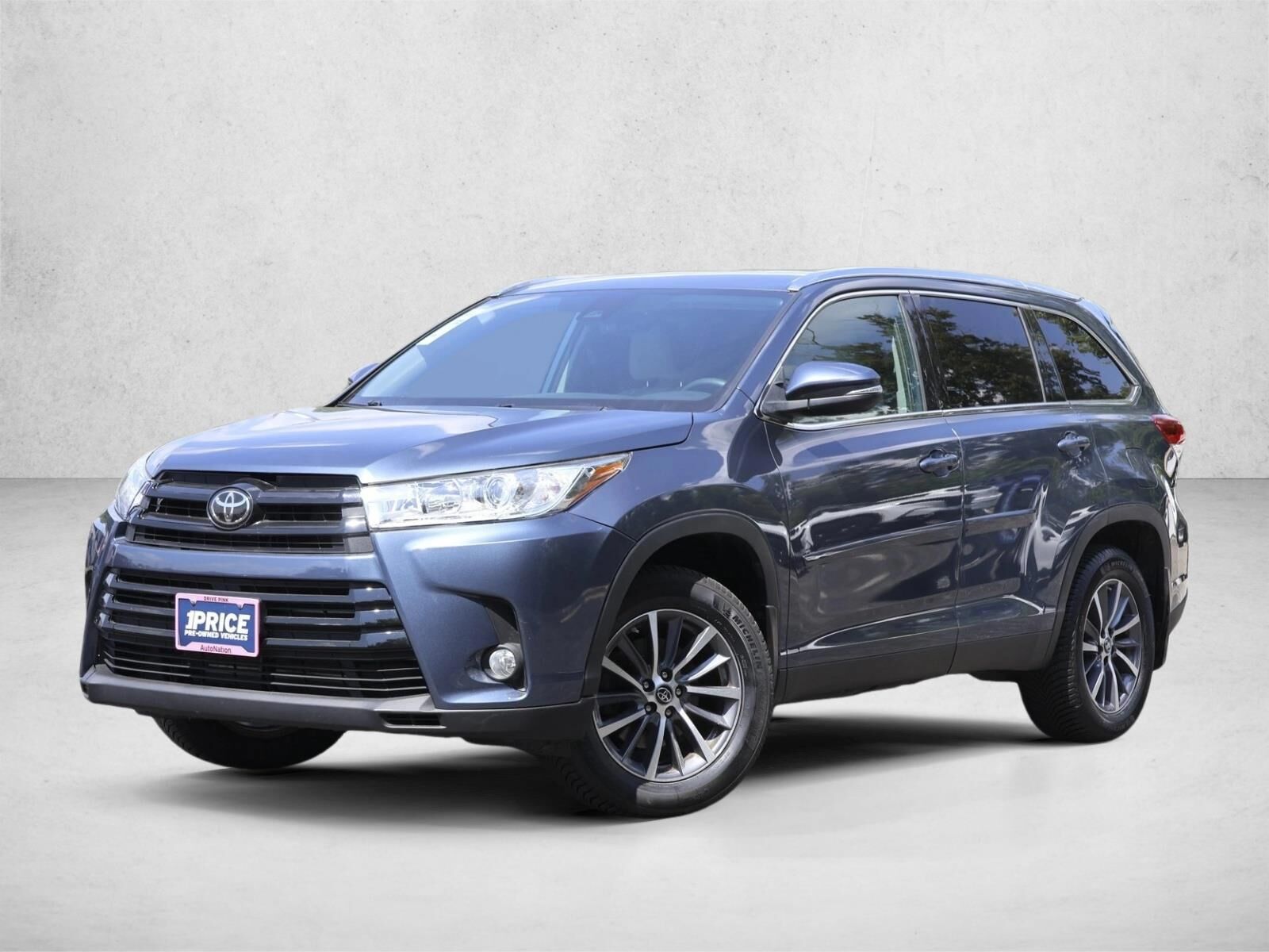 2019 TOYOTA Highlander