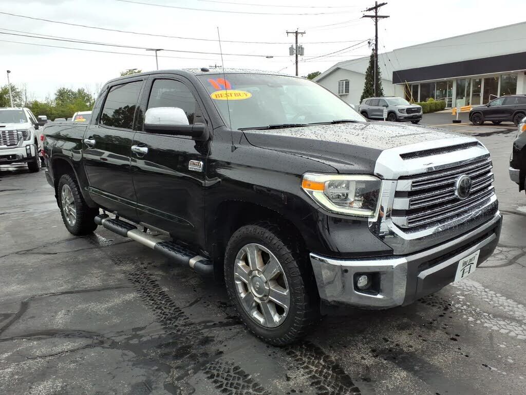 2019 TOYOTA Tundra
