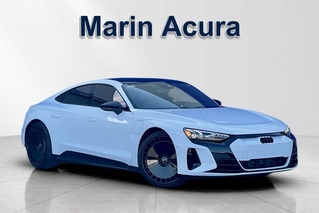 2024 AUDI e-tron GT