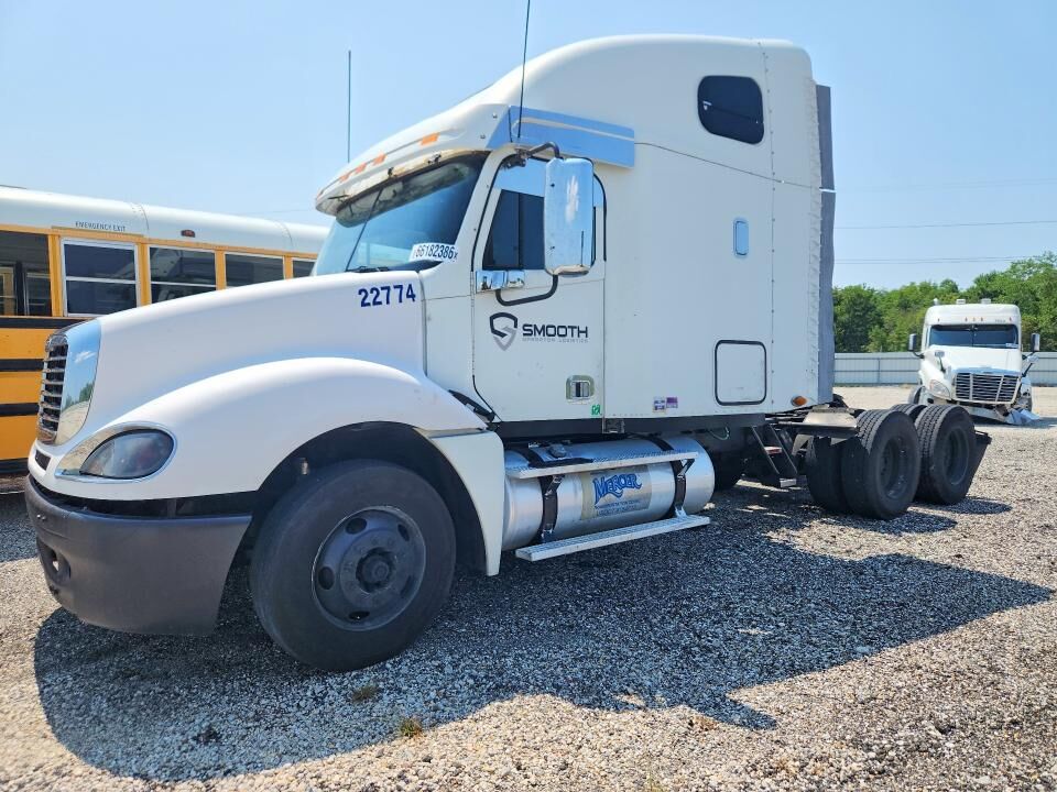 2007 FREIGHTLINER Columbia