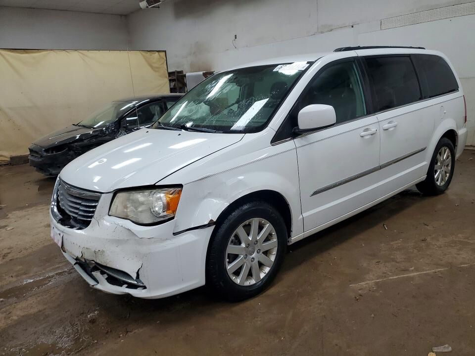 2013 CHRYSLER Town and Country