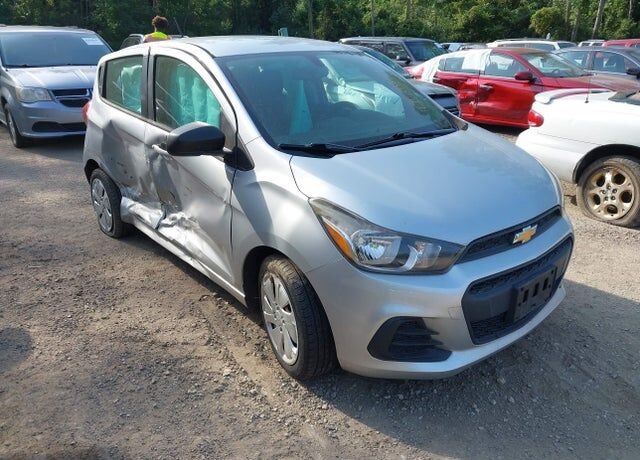2017 CHEVROLET Spark