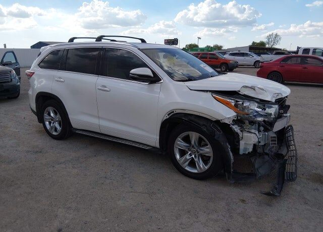 2016 TOYOTA Highlander