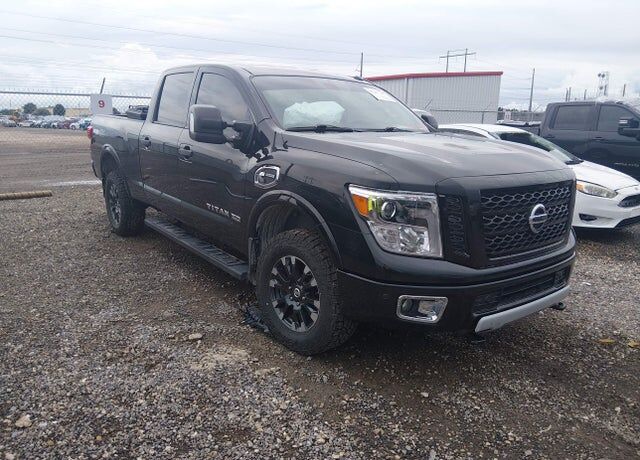 2019 NISSAN Titan