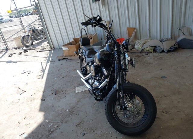 2009 HARLEY DAVIDSON Cross Bones