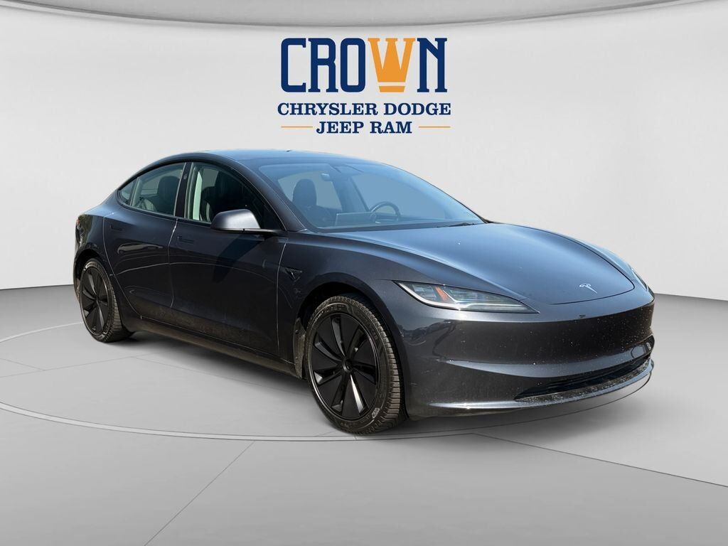 2024 TESLA Model 3