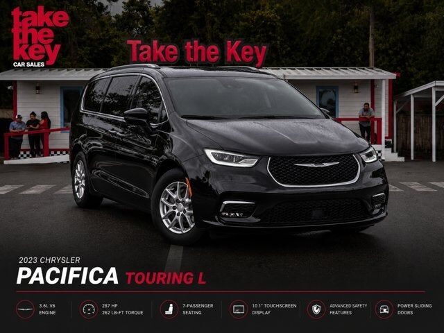 2023 CHRYSLER Pacifica