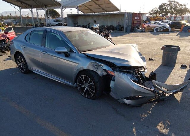 2019 TOYOTA Camry
