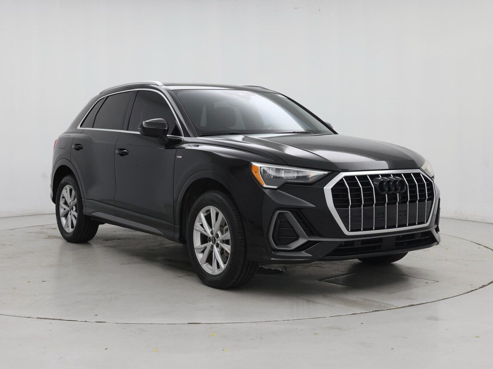 2022 Audi Q3