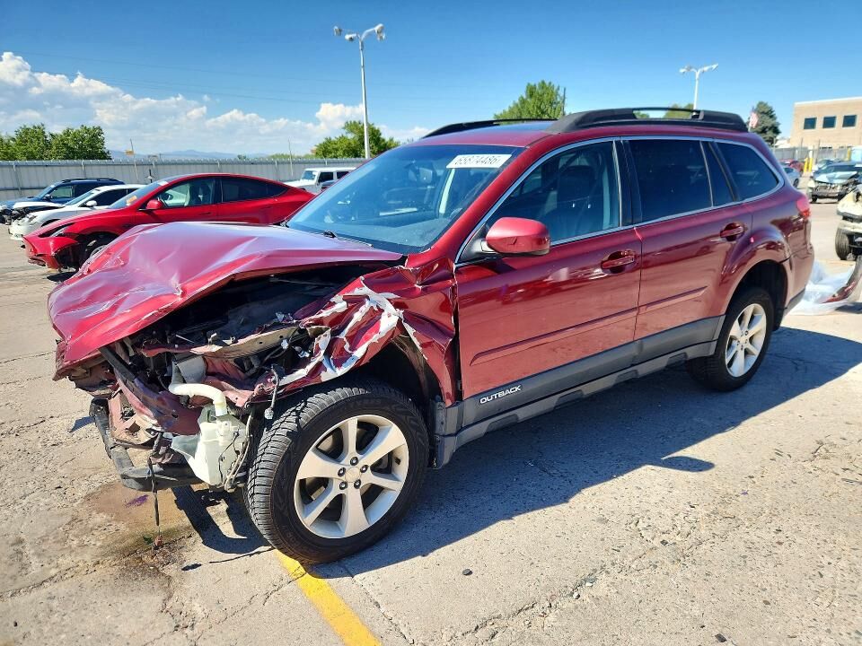 2013 SUBARU Outback