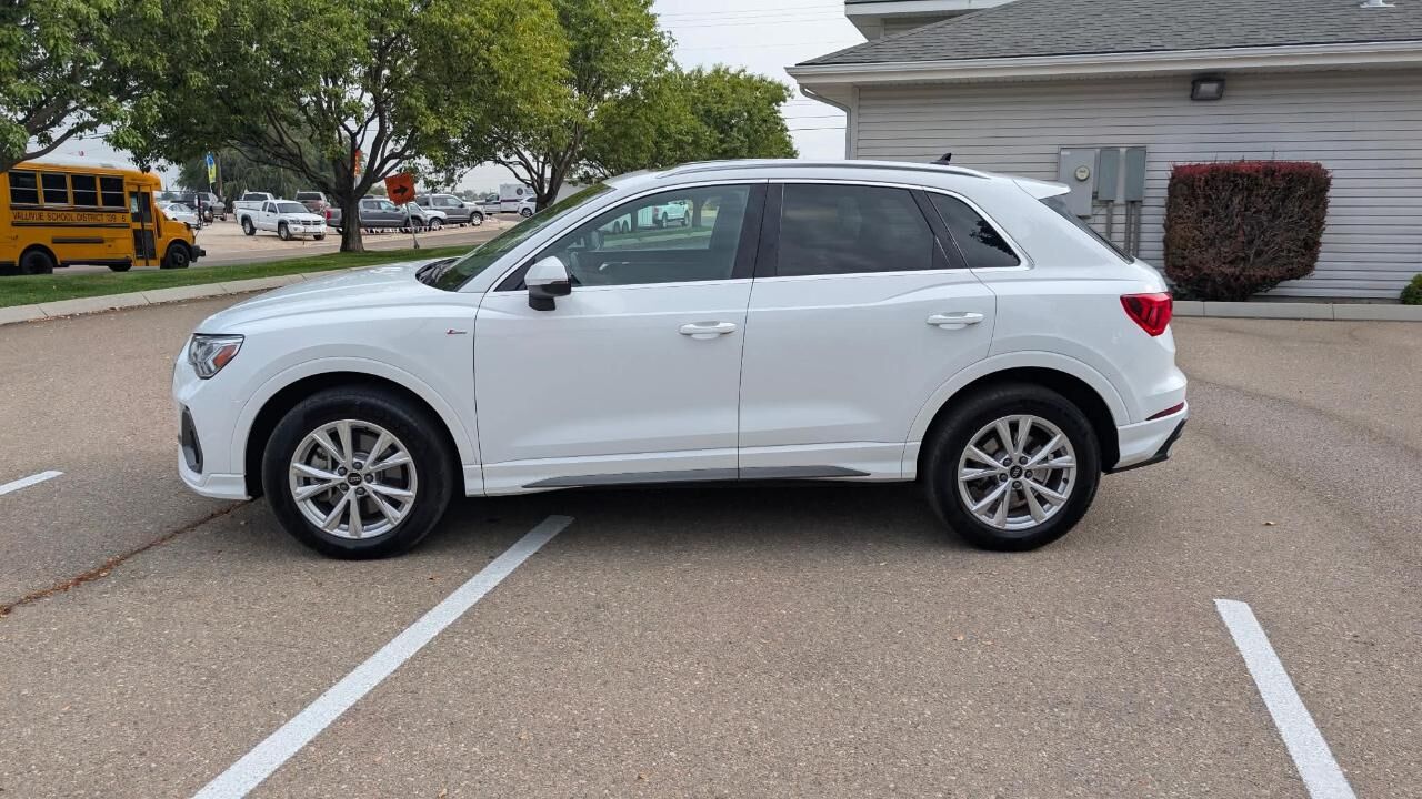 2025 Audi Q3