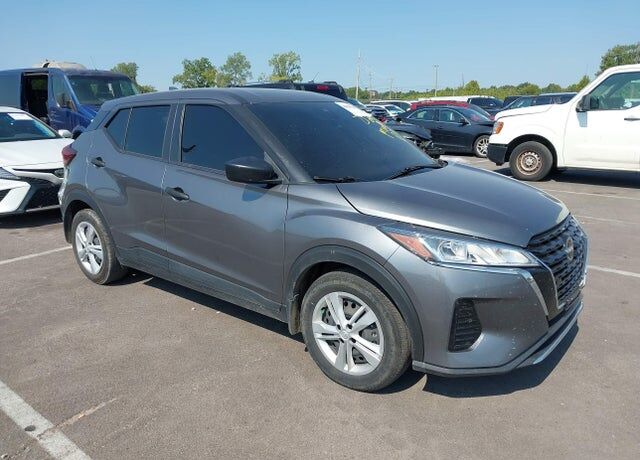 2023 NISSAN Kicks