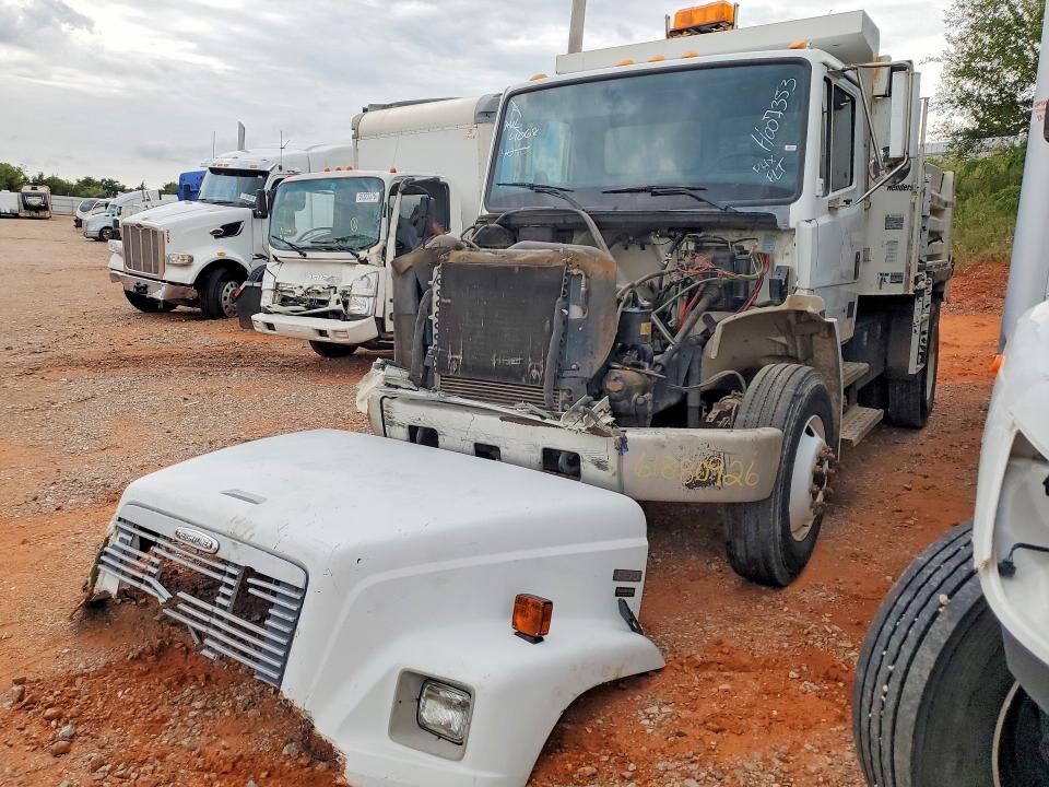 2002 FREIGHTLINER FL70