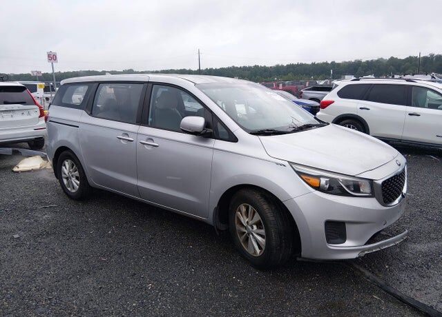 2016 KIA Sedona