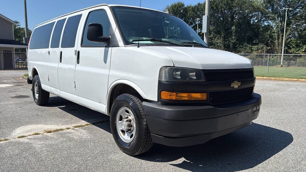 2019 CHEVROLET Express