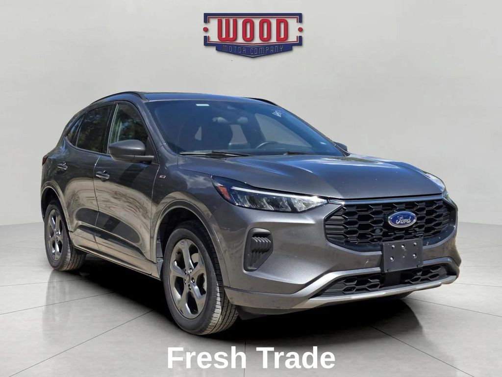 2024 FORD Escape