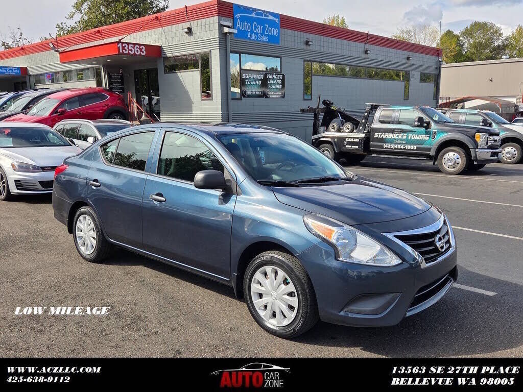2015 NISSAN Versa