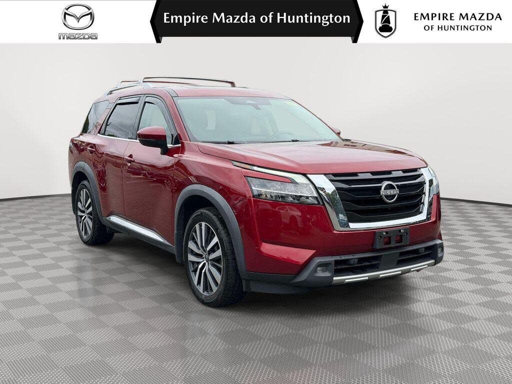 2022 NISSAN Pathfinder