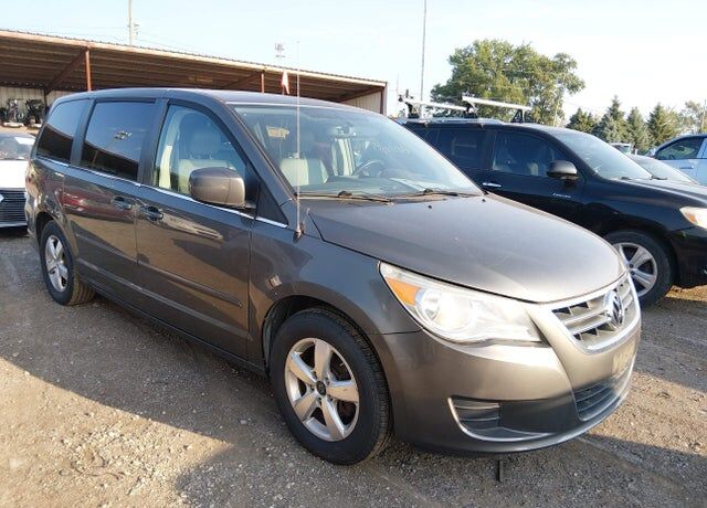 2010 VOLKSWAGEN Routan